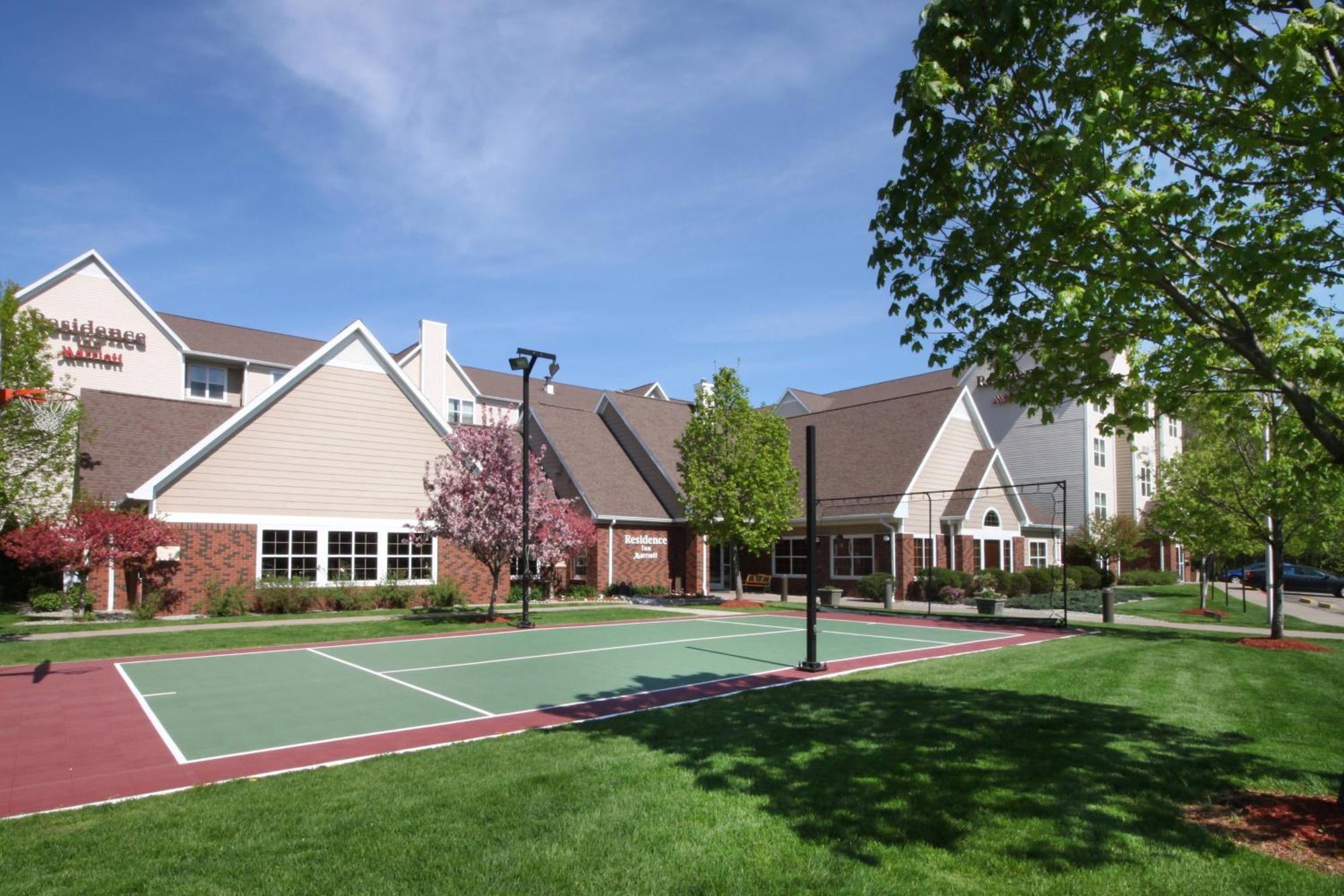 Residence Inn By Marriott West Springfield Exterior foto